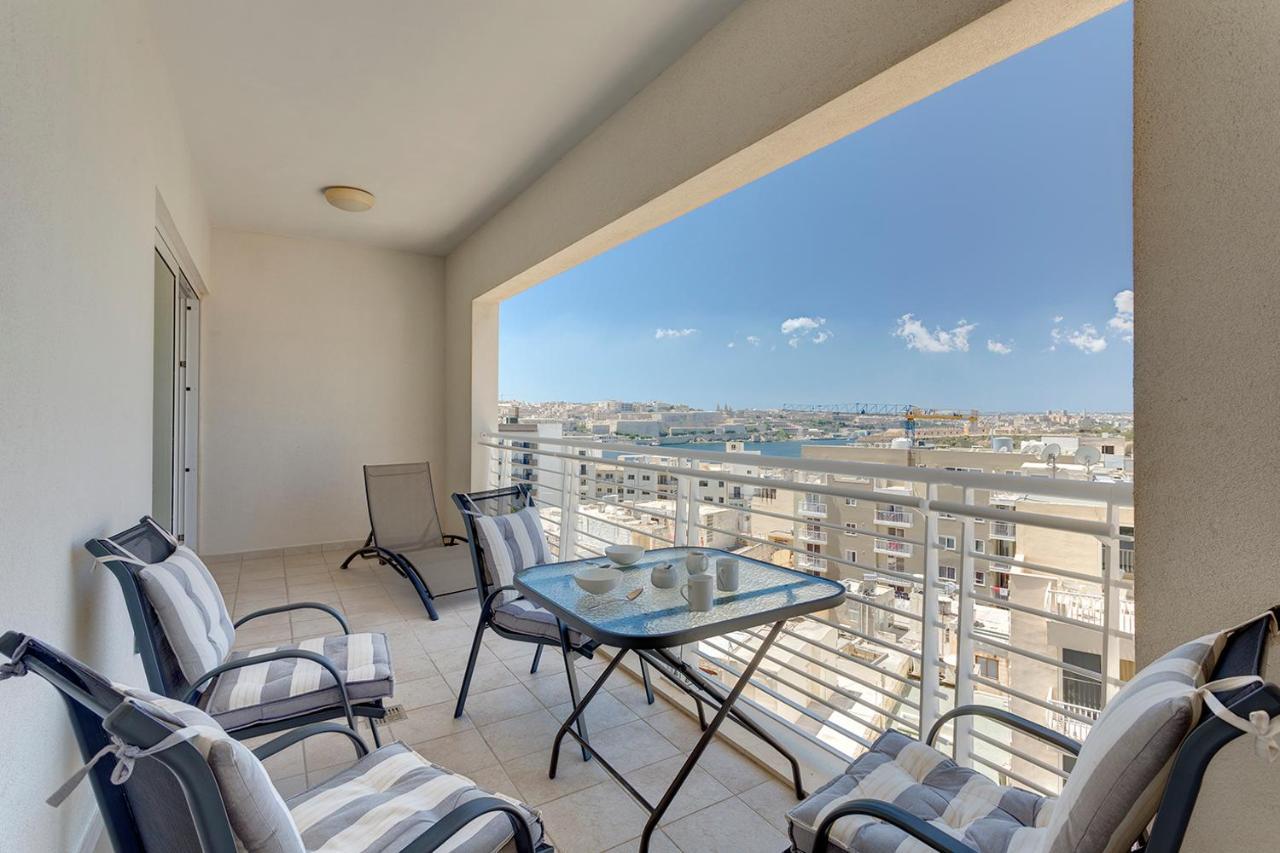 Luxury Apartment Inc Pool & Views Sliema Eksteriør billede