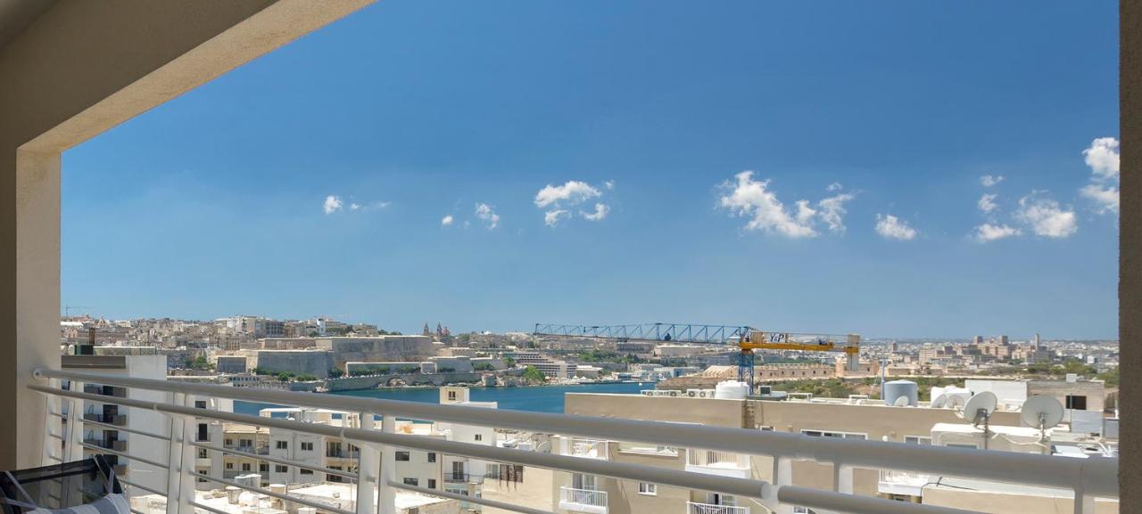 Luxury Apartment Inc Pool & Views Sliema Eksteriør billede