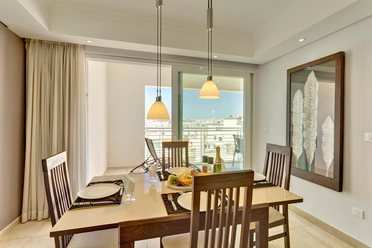 Luxury Apartment Inc Pool & Views Sliema Eksteriør billede