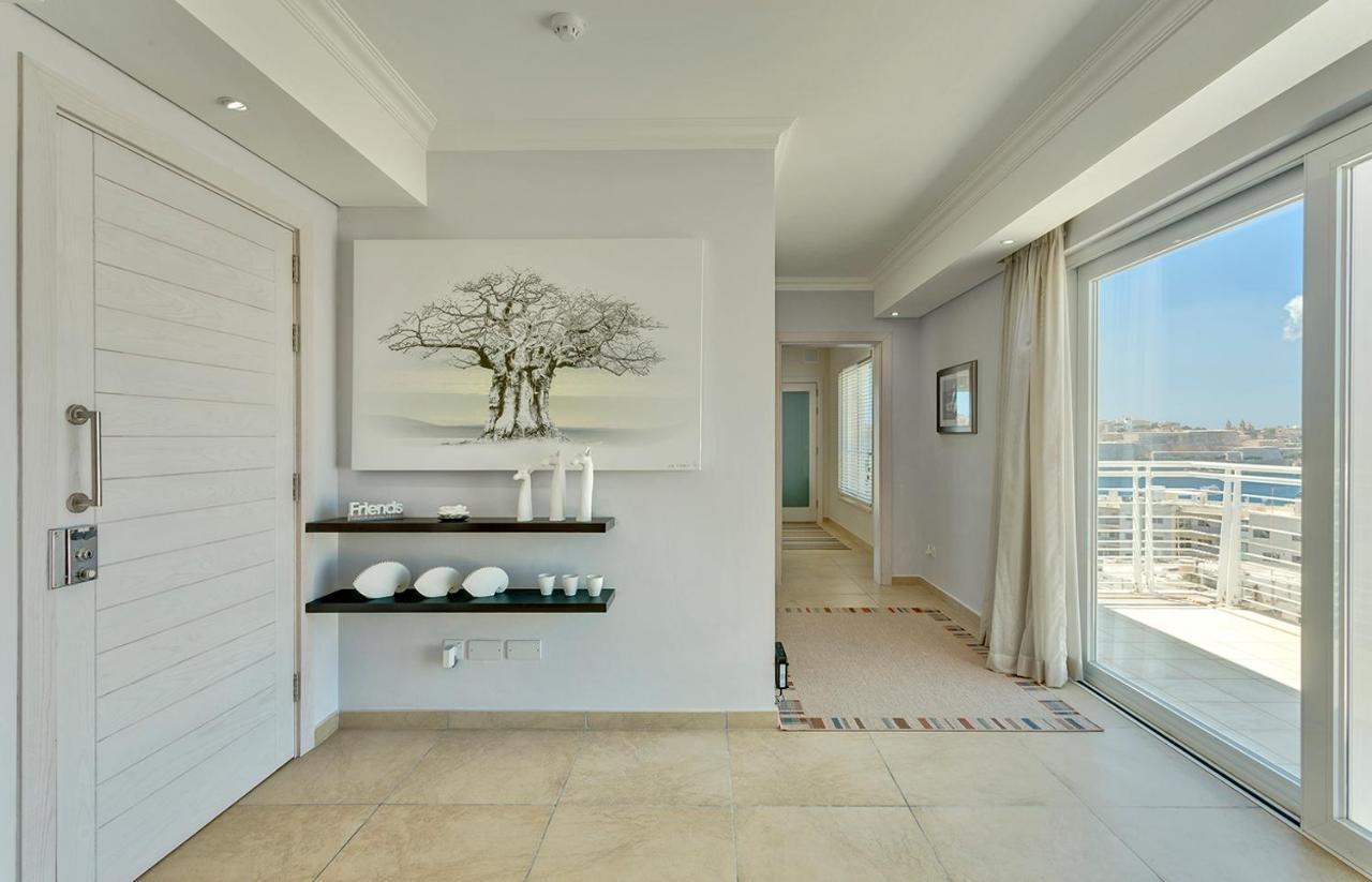 Luxury Apartment Inc Pool & Views Sliema Eksteriør billede