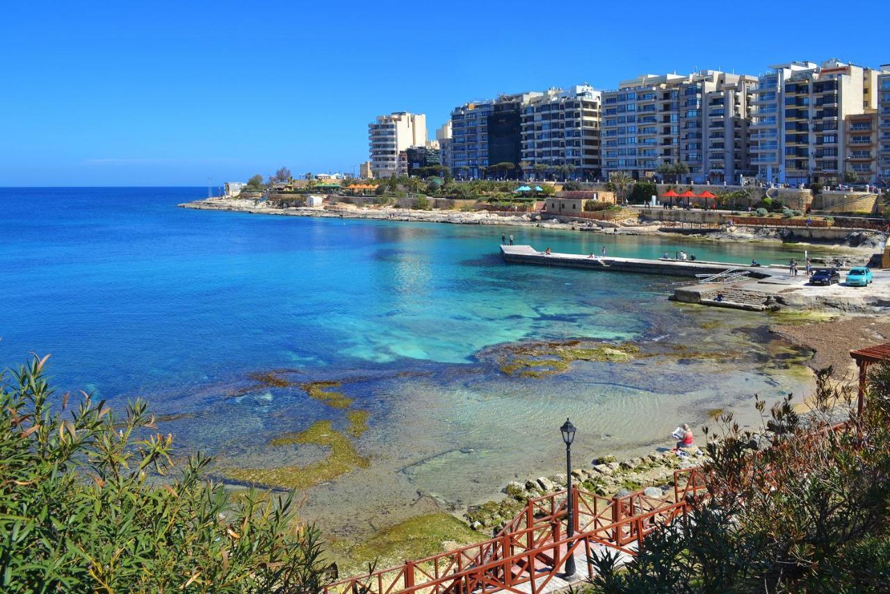 Luxury Apartment Inc Pool & Views Sliema Eksteriør billede